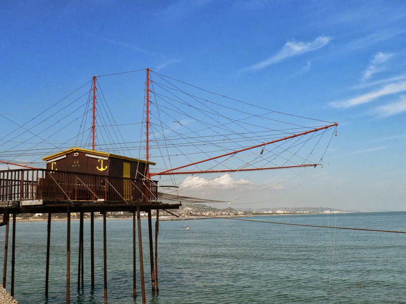 overflow, water, horizon over water, outdoors, nature, sky, architecture, sea, tommaso, horizon, camplone, 1080P, day, Abruzzo, beach, no people, built structure