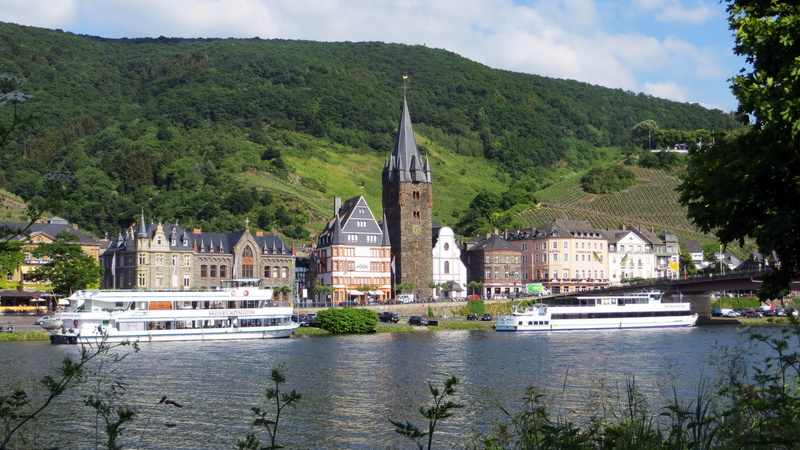 river, architecture, tree, 4K, mosel, mode of transportation, transportation, nautical vessel, Wine, building exterior, no people, lake, building, Village