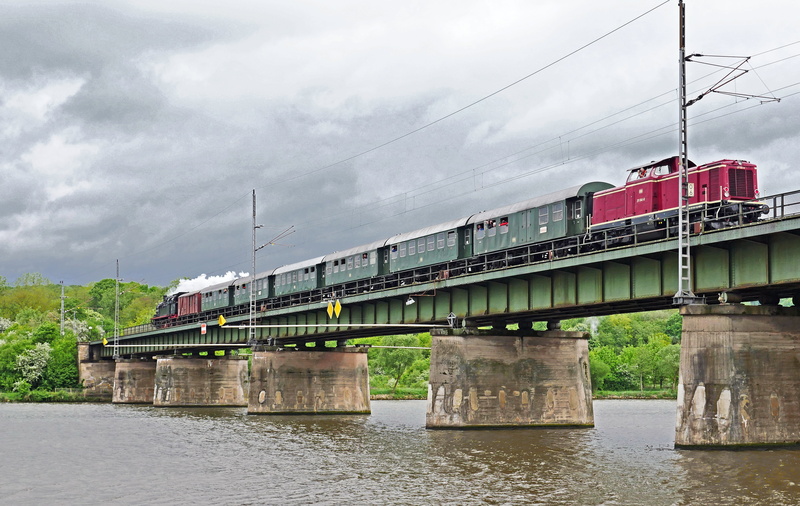 double-covering, three-axle, water, rail transportation, the steam spectacle in 2018, built structure, replenishment, sky, br78, 3yg, architecture, connection