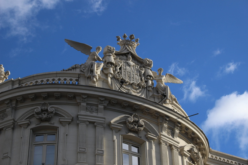 human representation, travel, piazza, concrete, built structure, cloud - sky, european capital, architecture, sculpture, the past, gray, sky, nature, blue