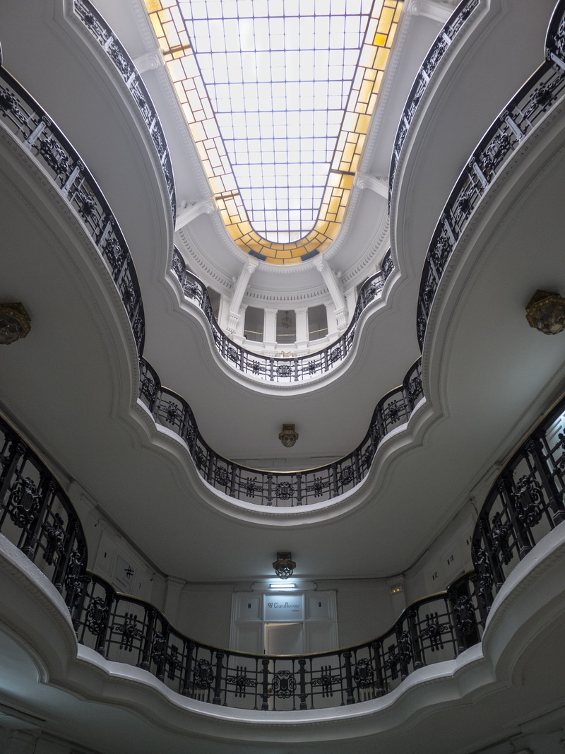 cupola, ladder, 2K, architecture and art, building, real estate, modernism, architecture, indoors, hollow, structure, built structure, concrete, design