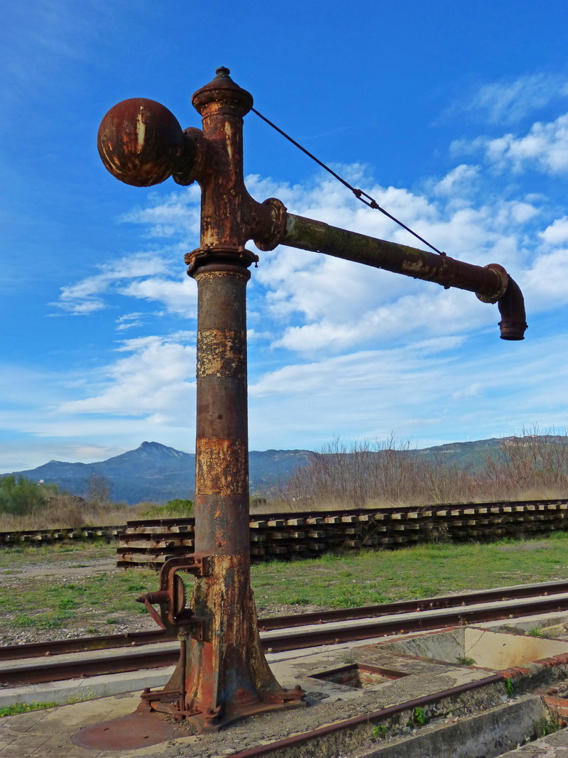 day, train, landscape, railroad track, no people, rusty, 4K, environment, track, railway, rail transportation, nature, aguada, old, land, sky, transportation