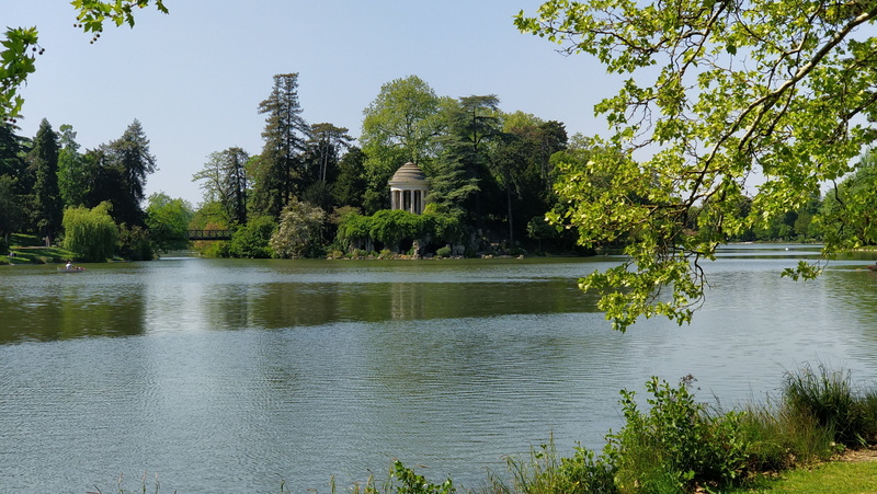 tranquility, clear sky, outdoors, tranquil scene, green color, bois de vincennes, tree, park, france, water, beauty in nature, growth, 5K, reflection