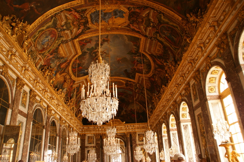 religion, monarchy, no people, low angle view, art and craft, castle, belief, travel, built structure, place of worship, history, fresco, indoors, mural