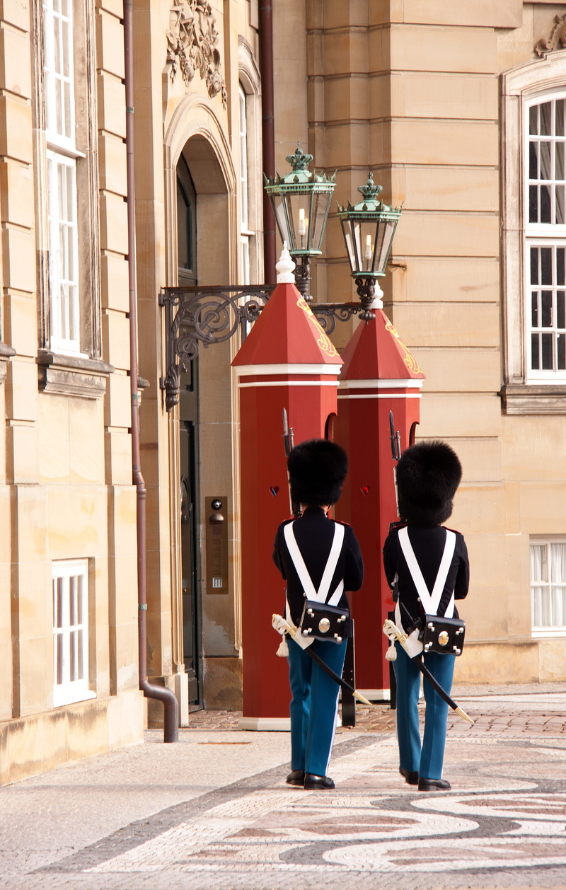 men, street, guards, royal, amalienborg, history, square, building, architecture, guardsman, copenhagen, queen, window, uniform, clothing, danish, nordic