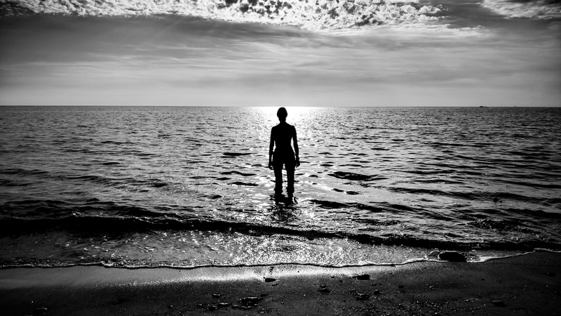 day, Italy, people, time, water, beach, Calabria, sea, water  wave, nature, blackandwhite, paola, 1080P, men, on the beach, Black and white photography