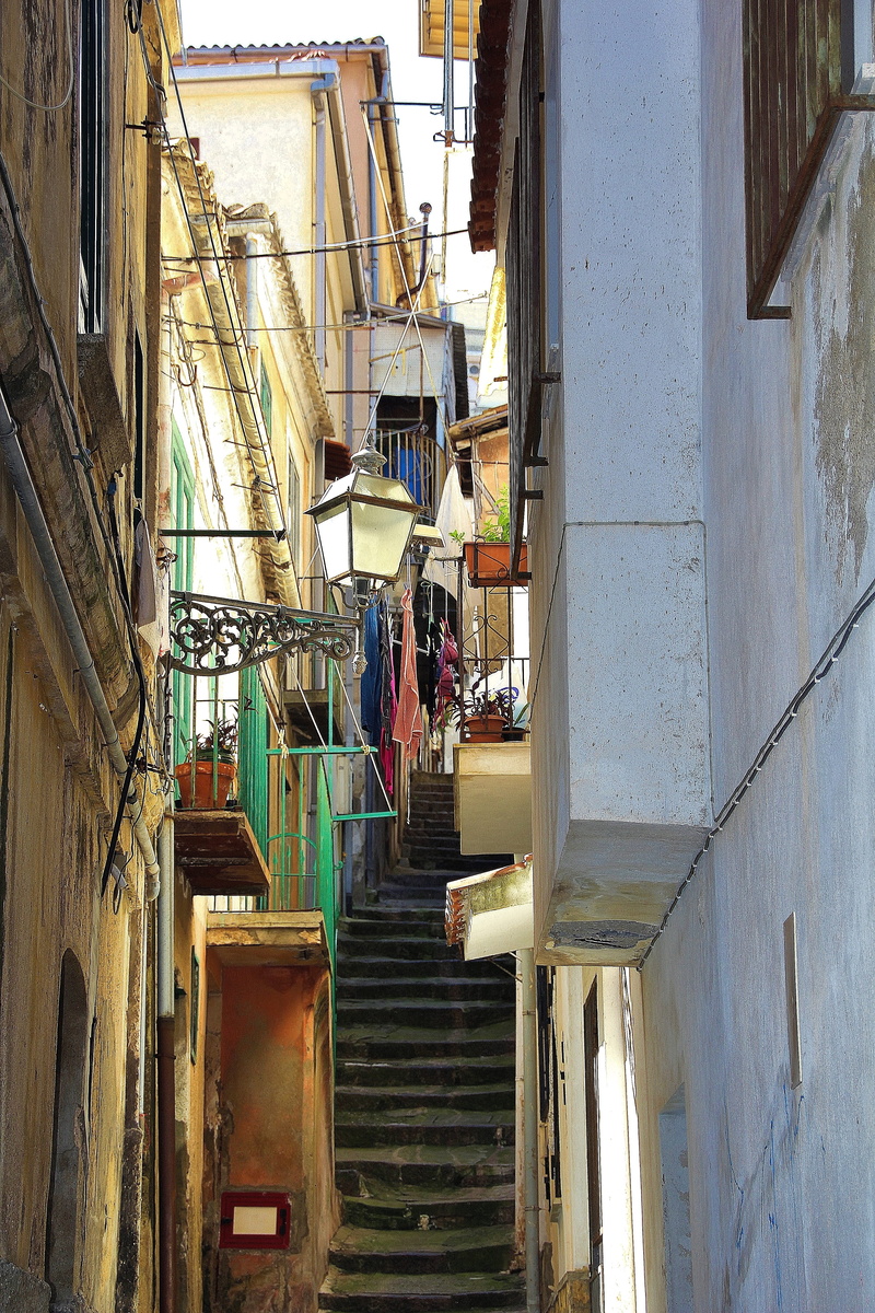 low angle view, sunlight, italy, built structure, historically, vacations, industry, outdoors, houses, port city, day, pizzo, residential district, building