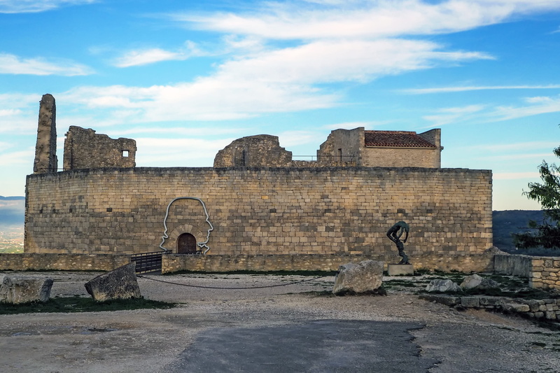 marquis de sade, castle, tourism, sky, travel, day, france, architecture, stone wall, vaucluse, history, fort, ancient civilization, ruined, outdoors, archaeology