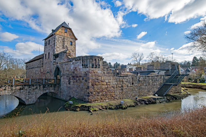 castle, cloud - sky, no people, outdoors, travel, sky, vilbel, arch bridge, hesse, day, bridge - man made structure, 5K, places of interest, the past
