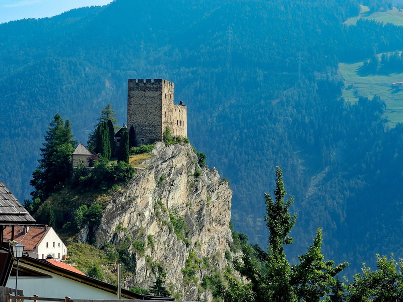2K, travel destinations, green color, burgruine, building exterior, plant, medieval, outdoors, beauty in nature, castle, no people, scenics - nature, nature