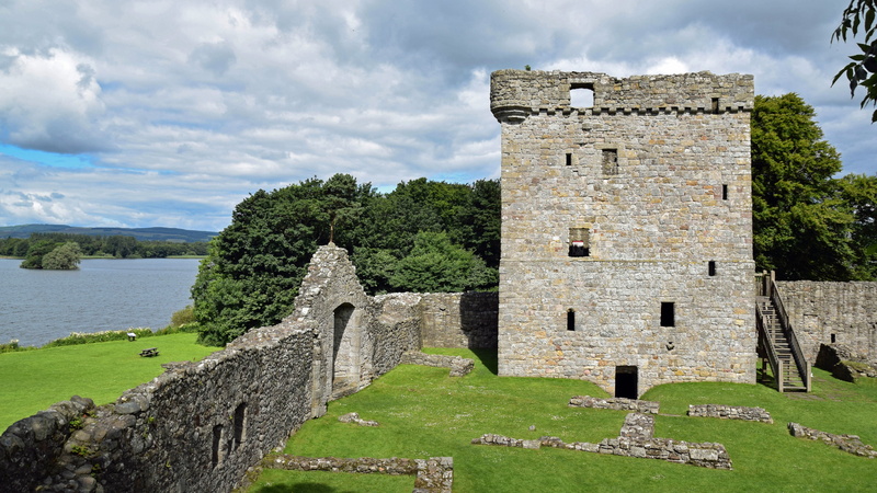 tower, building exterior, old, no people, substantiate, travel destinations, 5K, stone wall, plant, tourism, scotland, cloud - sky, nature, built structure