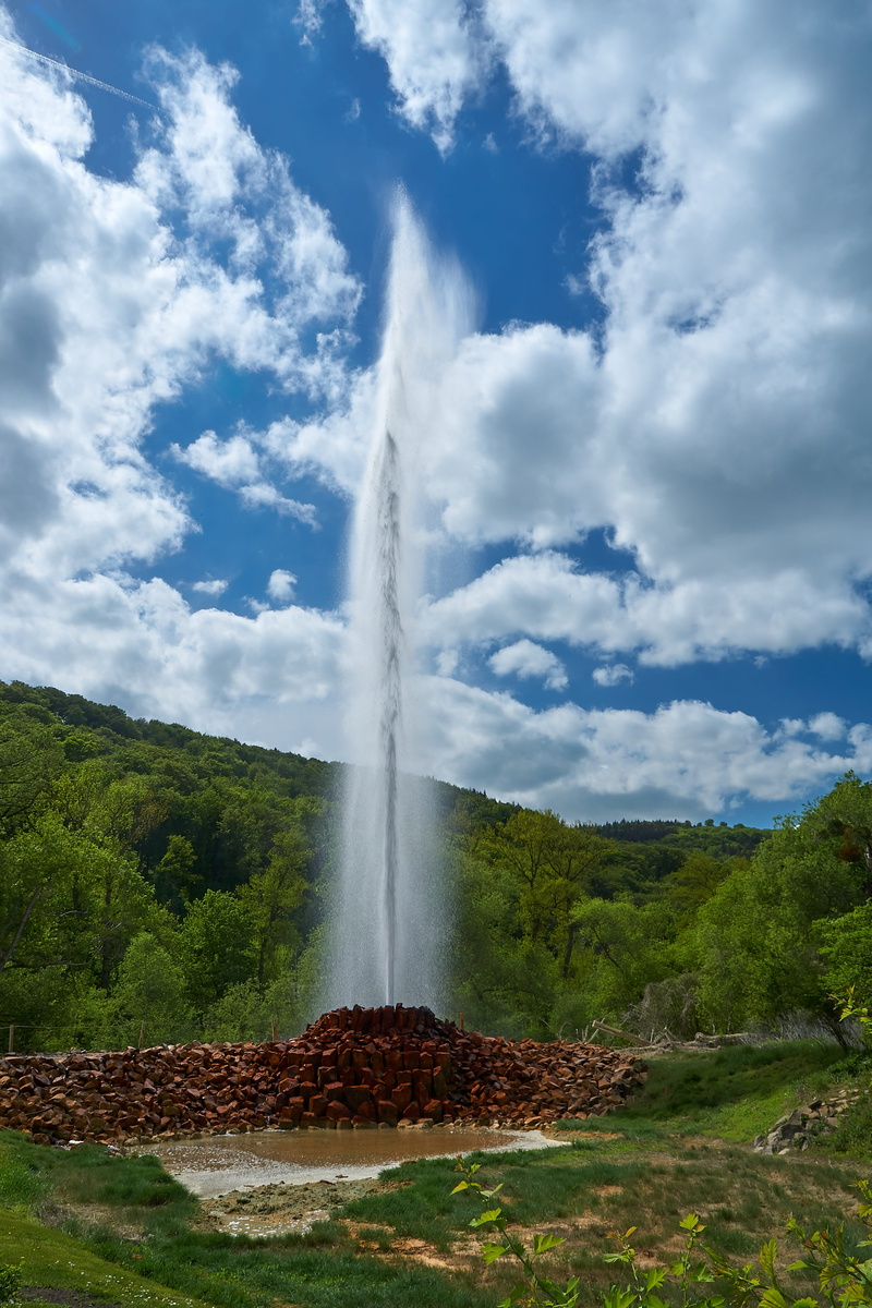 waters, long exposure, clouds, outdoors, water, fountain, andernach, flowing water, 5K, scenics - nature, tree, motion, spraying, beauty in nature, power