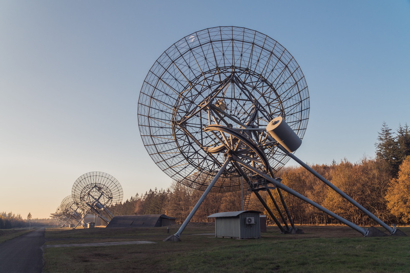 outdoors, built structure, ferris wheel, synthesis, telescope, westerbork, circle, metal, amusement park, 5K, day, connection, arts culture and entertainment