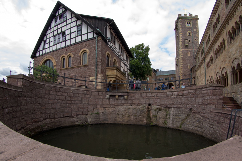 architecture, medieval, eisenach, day, castle, europe, sky, bridge, city, water, wartburg castle, 4K, old, building exterior, nature, building, famous Place