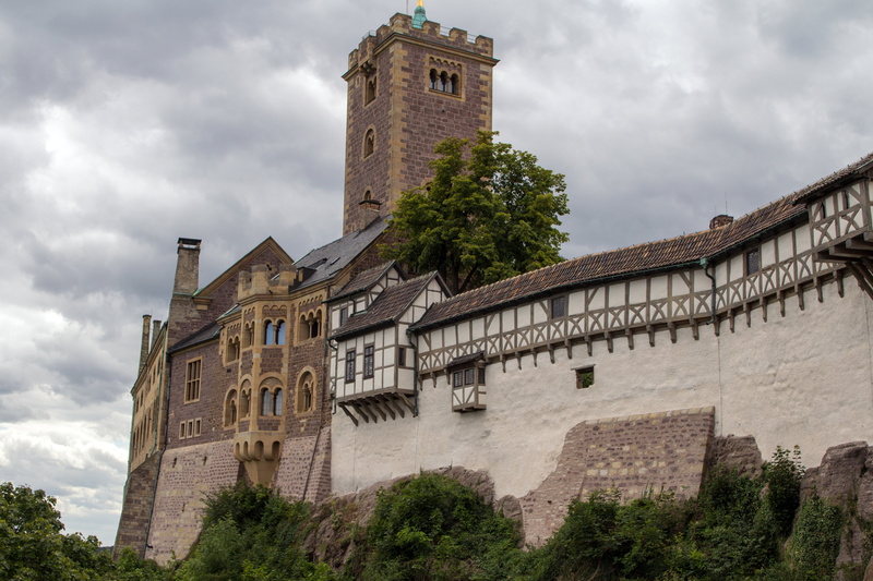 europe, wartburg castle, cloud - sky, medieval, building, the past, sky, nature, history, tower, window, built structure, plant, old, low angle view, city
