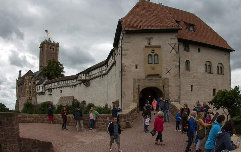 architecture, built structure, the past, 4K, travel destinations, real people, group of people, large group of people, nature, wartburg castle, outdoors