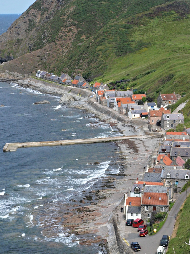 sea, scotland, plant, nature, outdoors, 2K, building, harbour, built structure, town, building exterior, mode of transportation, coastline, moray, aberdeenshire