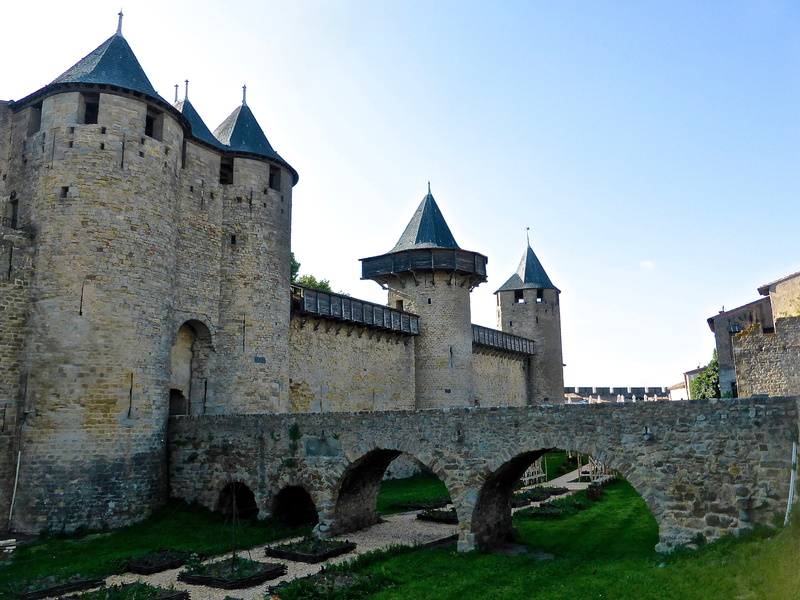 day, fortress, outdoors, clear sky, nature, medieval, entrance, copy space, fortification, stone, travel destinations, carcassonne, castle, sky, history