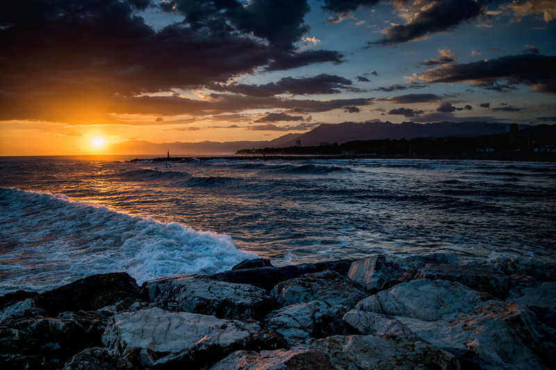 horizon over water, awakening, sun, beauty in nature, peaceful, sea, orange color, cala de mijas, andalusia, wave, beach, sky, dawn, 5K, nature, tranquility