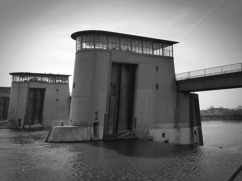 day, transportation, nature, waterfront, no people, architecture, dam, connection, water, sky, 4K, power plant, bridge, built structure, weir, river, building