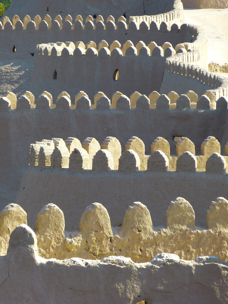 travel destinations, outdoors, khiva, no people, daytime, 4K, nature, sunlight, travel, pattern, battlements, building, architecture, landmark, repetition