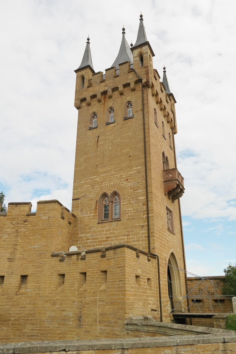 no people, medieval, german imperial house, place of worship, travel destinations, tourism, drawbridge, day, religion, building Exterior, baden württemberg