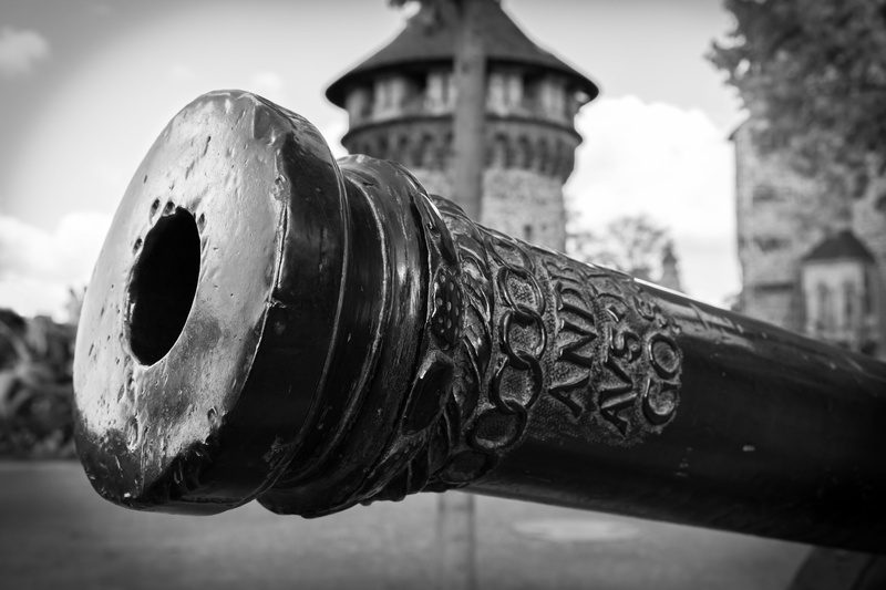 history, old, building exterior, bronze, wheel, gun, craft, the past, defense, sculpture, low angle view, nature, castle, wernigerode, architecture, germany