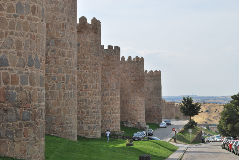 built structure, tourism, transportation, outdoors, the past, 4K, mode of transportation, avila, car, sky, history, land vehicle, travel destinations