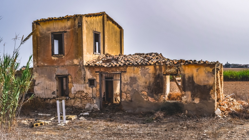 architecture, ruin, grunge, building exterior, destruction, window, building, aged, old ruin, no people, damaged, built structure, ruined, day, outdoors