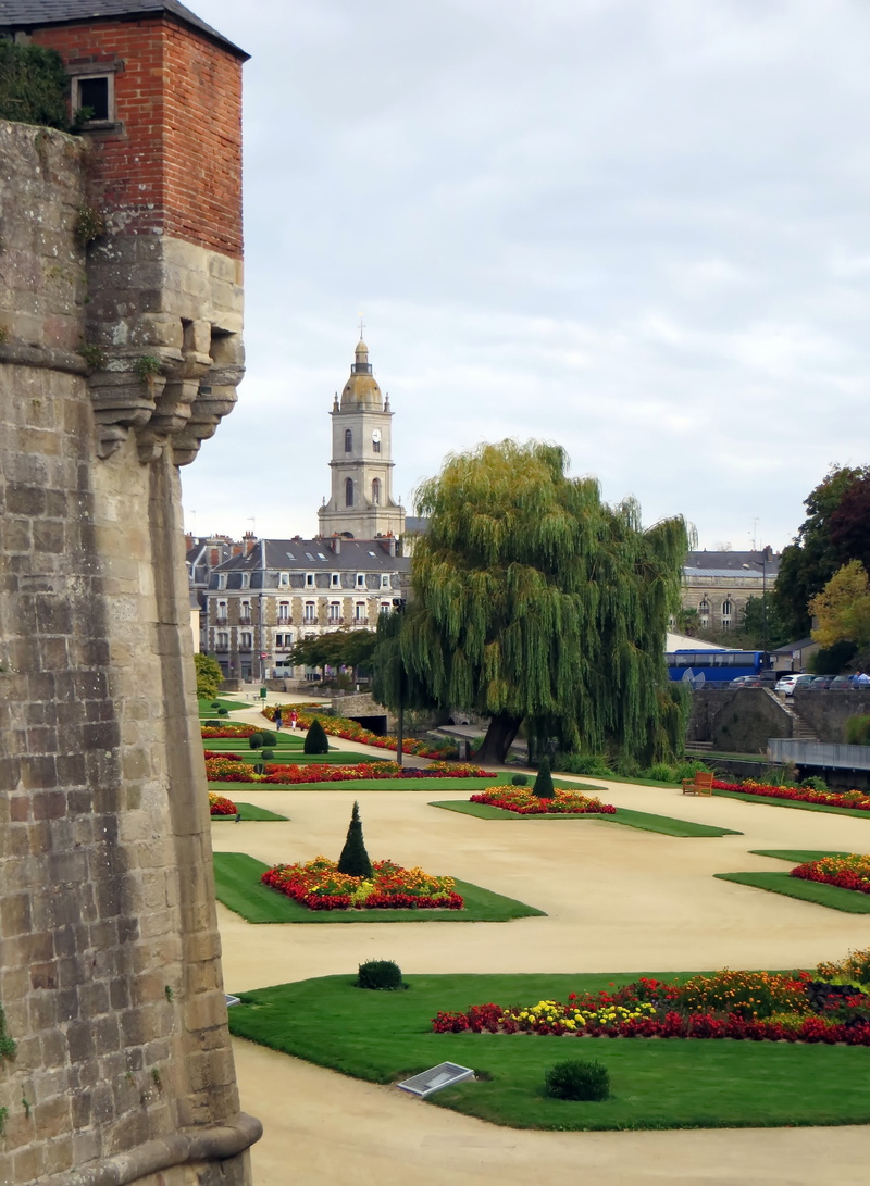 tourist site, 2K, nature, flowering plant, old, travel, sky, no people, valves, machicolation, travel destinations, the past, gardens, plant, outdoors