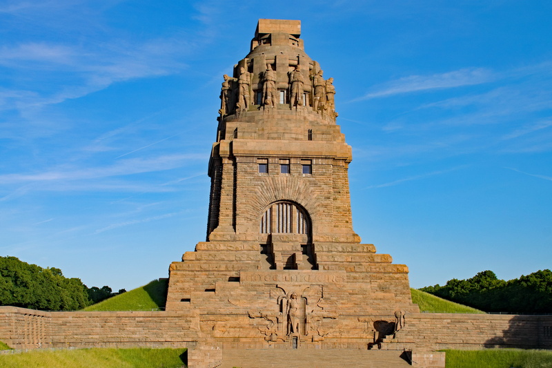 the past, 5K, landmark, cultures, belief, sky, low angle view, tower, travel, building, outdoors, building exterior, built structure, europe, Völkerschlachtdenkmal