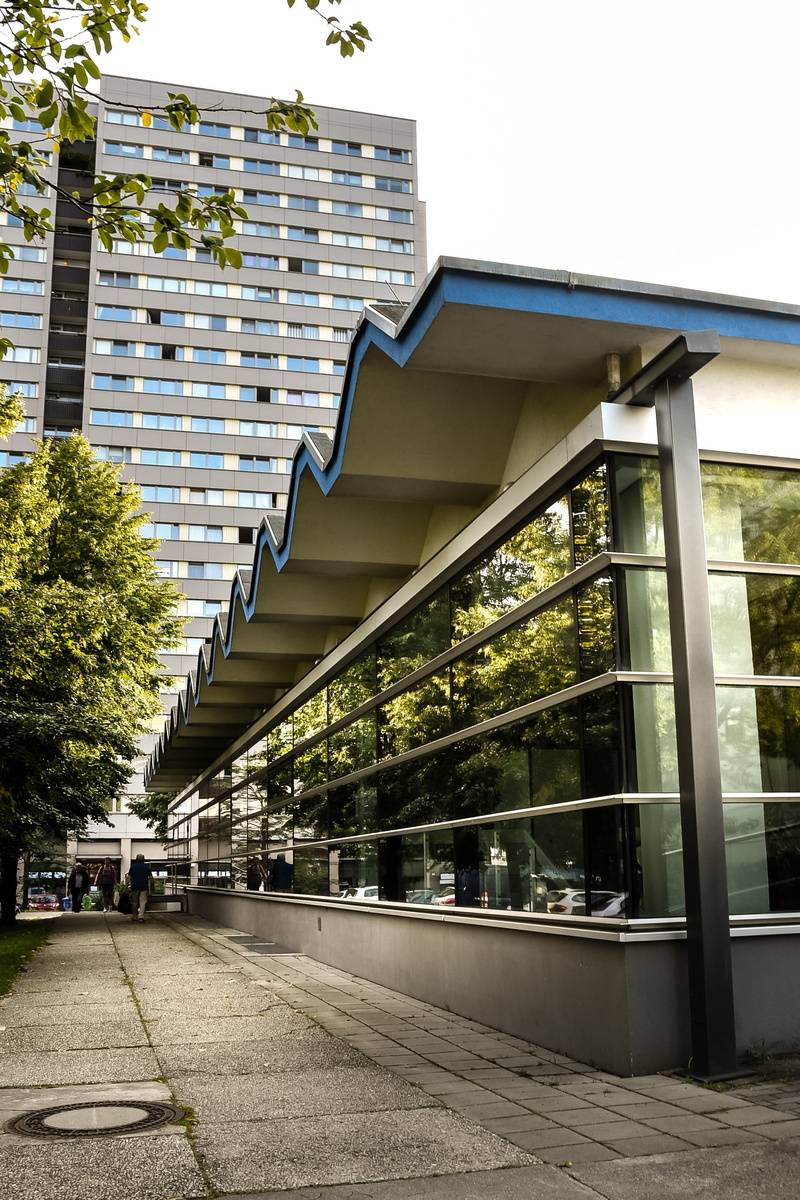 day, gdr architecture, destinations, 2K, building, summer, outdoors, the way forward, incidental people, direction, landmark, plant, sunlight, berlin center