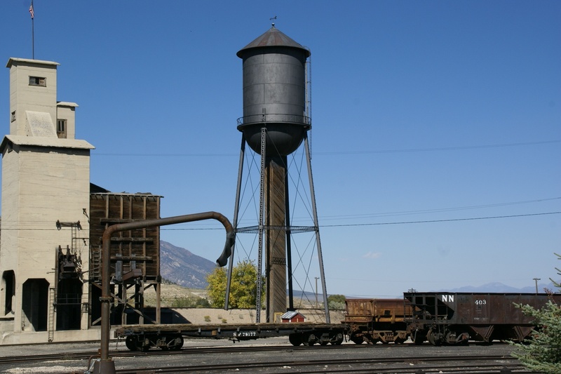 rail transportation, shunting yard, 1080P, mode of transportation, construction, sunlight, transportation, train - vehicle, sky, no people, water tower
