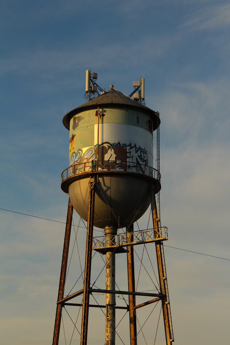 outdoors, landmark, tower, 5K, water conservation, vintage, sunset, old, urban, technology, built structure, metal, low angle view, sky, storage tank