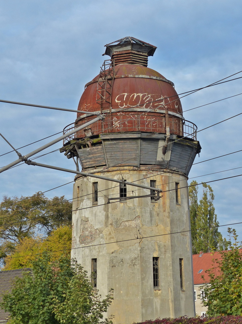 built structure, power line, low angle view, power supply, decay, red, 4K, plant, building exterior, water tower, tower, lapsed, nature, storage tank