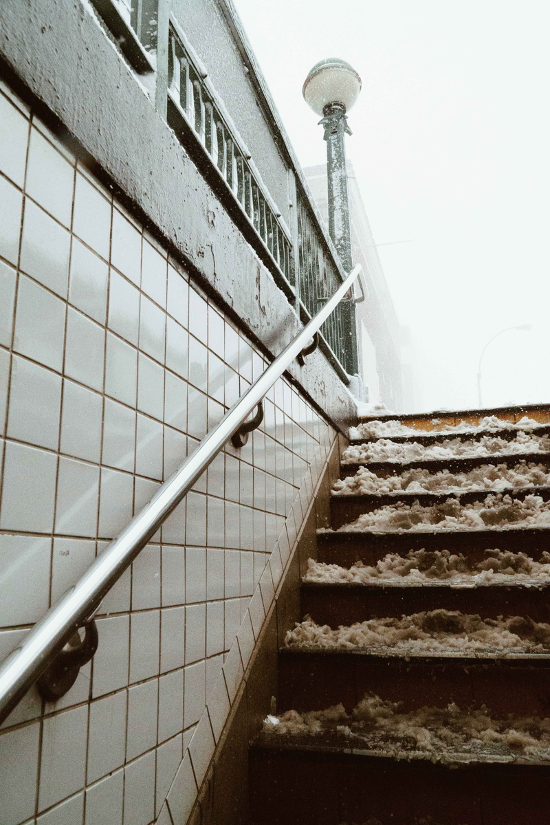 manhattan, photo, city, wall - building feature, 5K, wooden, handrail, no people, built structure, wall, subway, snowing, subway tile, stairs, steps and staircases
