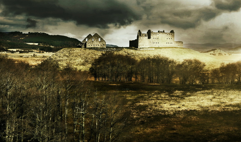 ruin, building, old, sky, travel destinations, outdoors, medieval, storm, castle, water, building exterior, Scotland, no people, landscape, built structure
