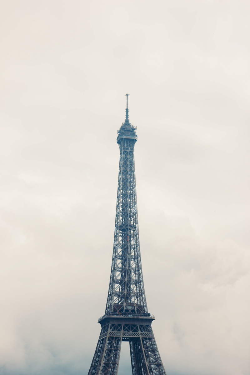 tower, close-up, scenic, vertical, no people, low angle view, symbol, monument, vintage, built structure, urban, culture, street, sky, holiday, tall - high