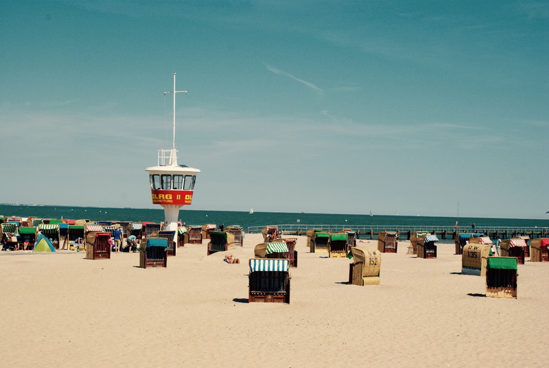 horizon over water, land, real people, travemünde, sand, nature, day, summer, maritime, baltic sea, sky, crowd, holiday, 4K, dlrg, lübeck, sea, incidental people