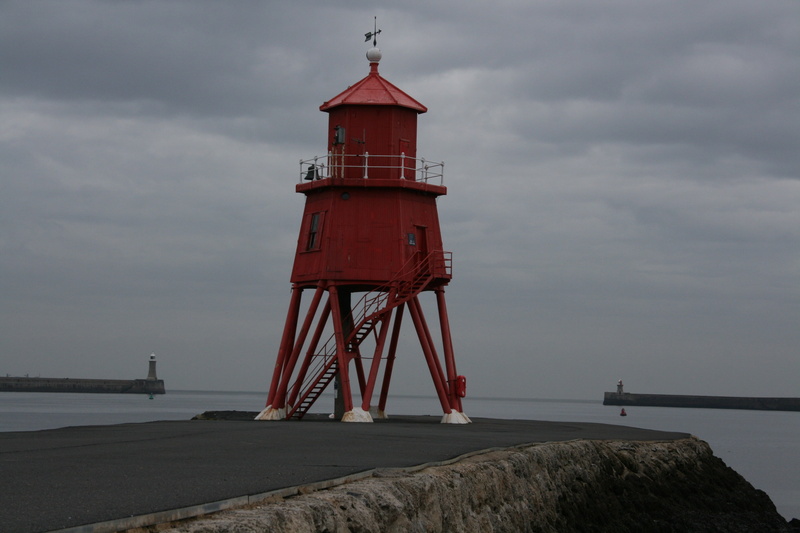 guard, horizon, guide, wharf, seashore, glowing, built structure, seaside, coastal, security, red, sky, maritime, architecture, boat, warning, nature, navigation