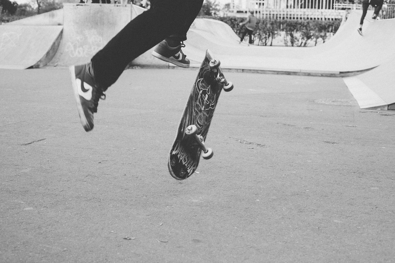 sport, leisure activity, scateboarding, trick, scateboarder, 4K, low section, riding, transportation, skate, body part, kickflip, motion, one person, scater