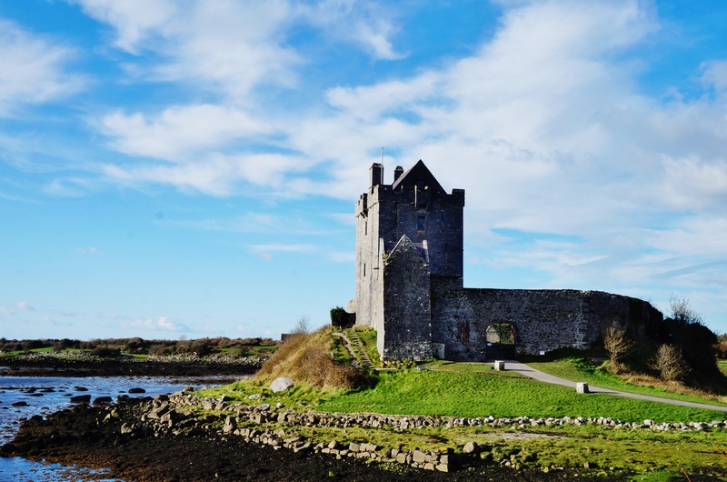 ireland, castle, plant, sky, outdoors, 4K, cloud, old, cloud - sky, no people, stone, ruined, sun, architecture, water, ocean, the past, building, mud