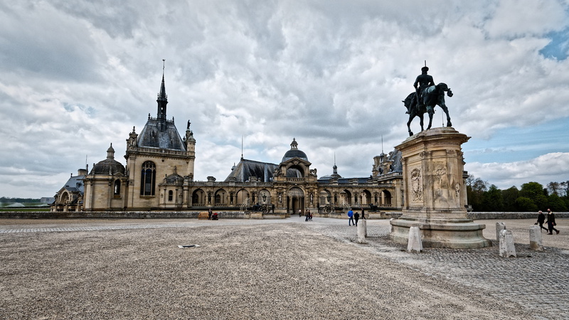 sculpture, statue, travel destinations, town Square, tourism, art and craft, chateau chantilly, europe, chantilly, city, france, sky, history, day, outdoors