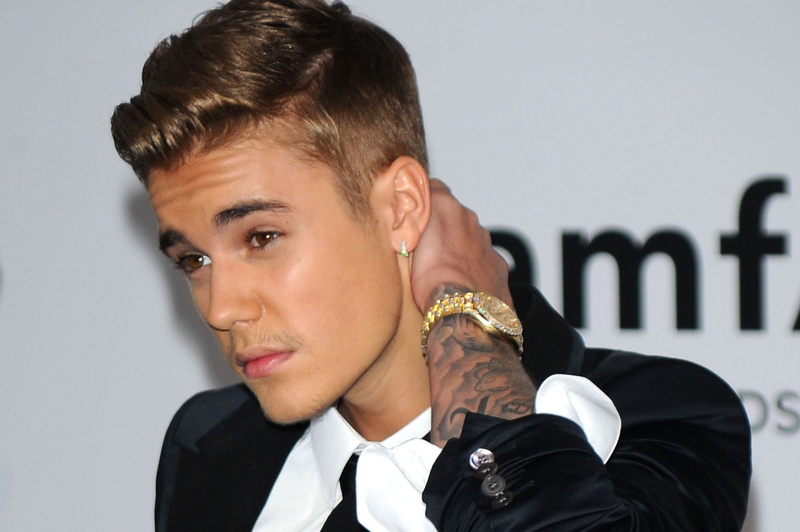 young adult, luxury, studio shot, well-dressed, men, gray, hairstyle, confidence, business, one person, looking at camera, jewelry, justin bieber  photos
