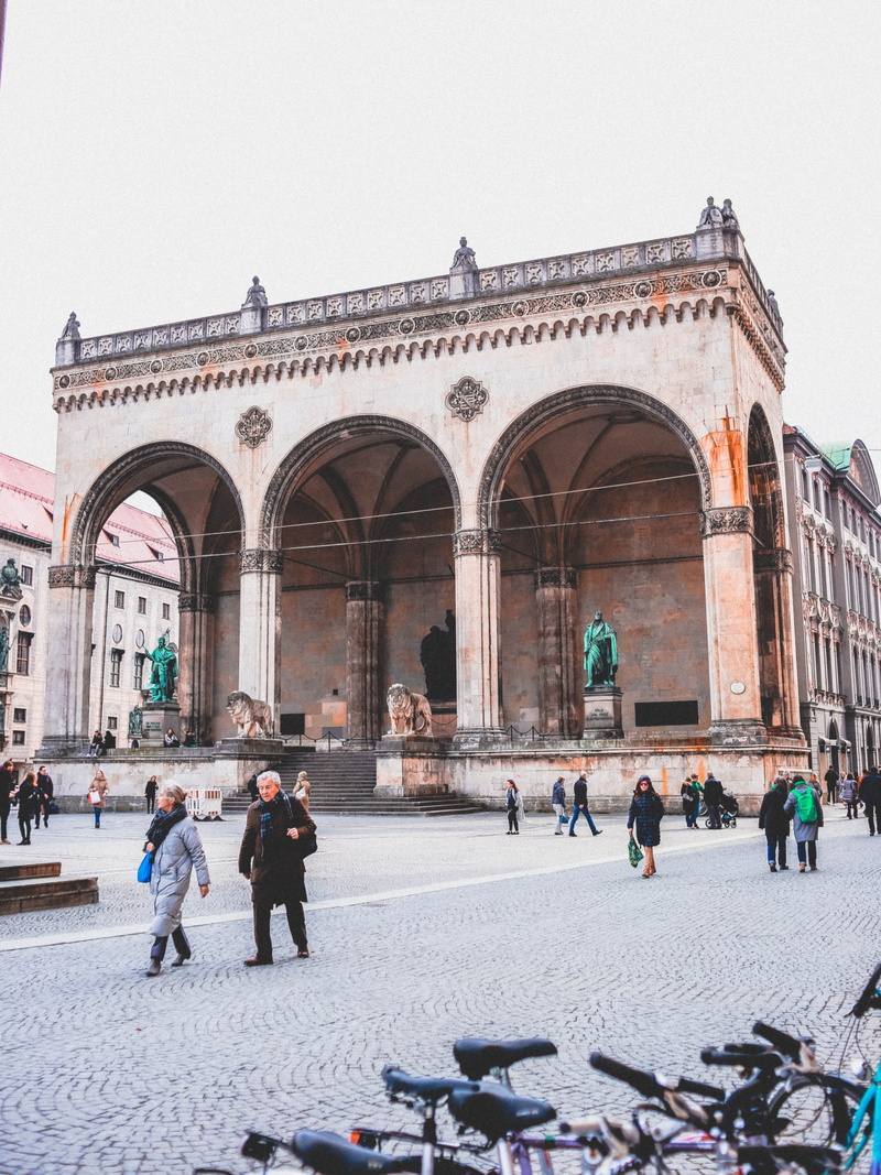arch, lines, composition, house, built structure, group of people, day, building exterior, munich, clear sky, large group of people, cityscape, europe