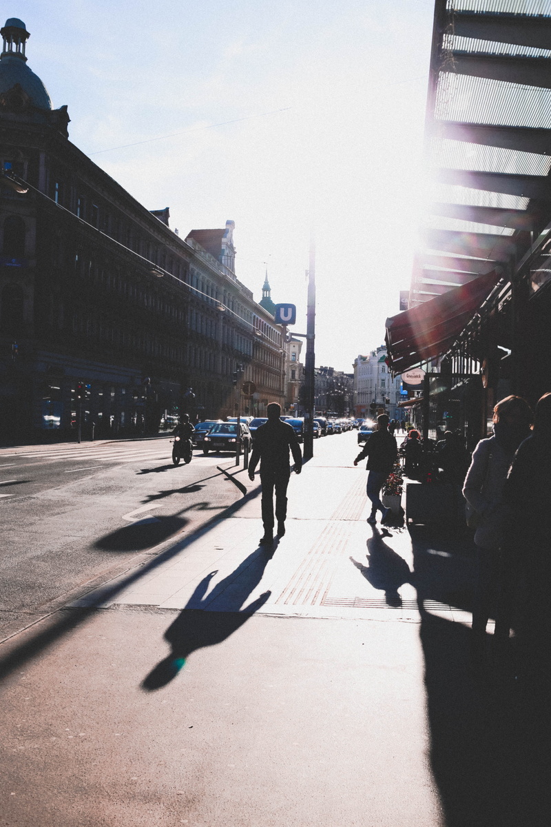 lookingup, sky, office building exterior, crowd, walking, geometry, arquitetura, building, sunlight, street, shadow, europe, buildings, men, vienna, lines