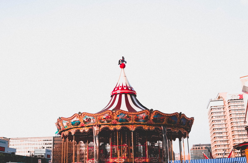 deuchland, building, composition, carousel, lookingup, abstract, architexture, germany, clear sky, buildings, europe, citylife, minimal, cityscape, outdoors