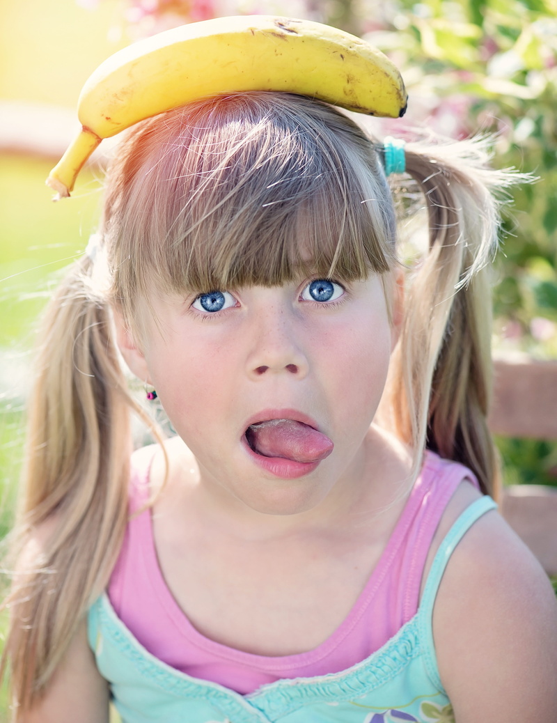 girls, day, mouth open, headshot, focus, human, outdoors, portrait, girl, face, photography, view, childish, person, looking at camera, real people, close-up