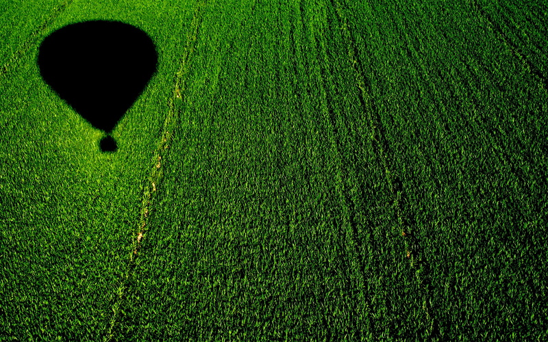 gilbertarizona, backgrounds, leisure activity, growth, hotairballoons, arizona, golf course, shadow, photography, grass, sport, environment, sunlight, field