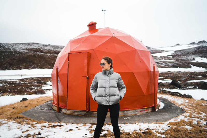 ice, cold - Temperature, landscape, style, person, snow, iceglu, jacket, caucasian Ethnicity, vacations, gray, lifestyles, season, people, wearing, black